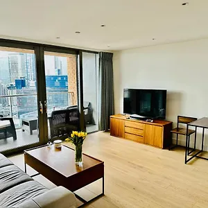 canary-wharf-docklands.cambridgehotelsuk.com/